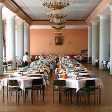 Cleaning of water for canteens and other catering establishments